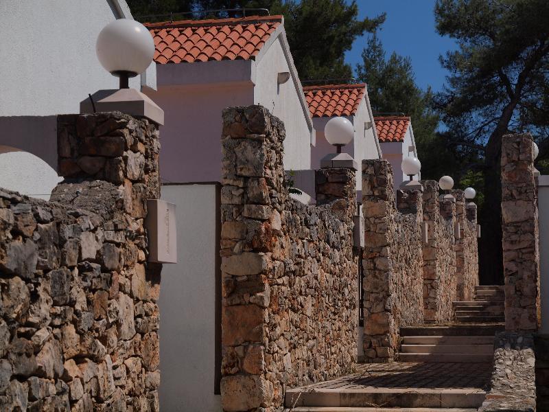 Trim Sunny Apartments By Valamar Stari Grad  Exteriör bild