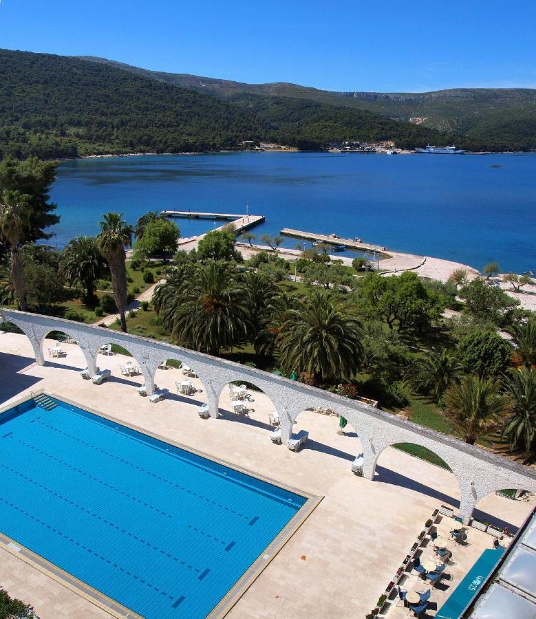 Trim Sunny Apartments By Valamar Stari Grad  Exteriör bild